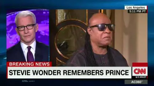 Le lacrime di Stevie Wonder per la morte dell'amico Prince