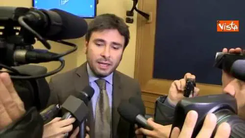Di Battista (M5S): nel Pd c'è una questione 'immorale'