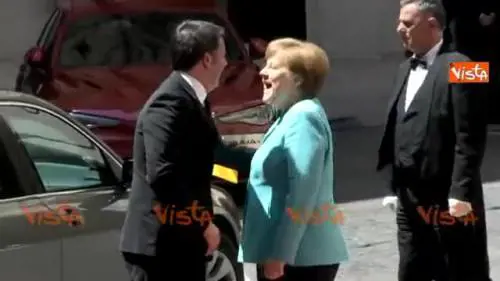Renzi accoglie Merkel a Palazzo Chigi