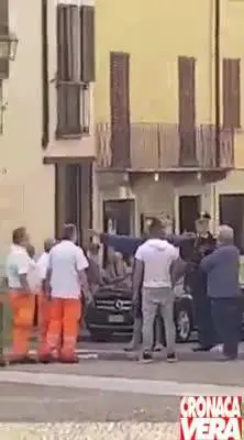 Grignani urla in strada, intervengono i carabinieri