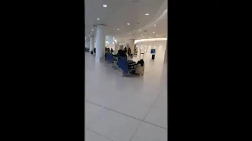 Il filmato dei terroristi nell'aeroporto di Bari