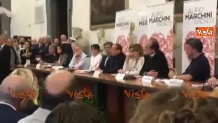 Berlusconi benedice Marchini: "Vuole togliere Roma dal degrado"
