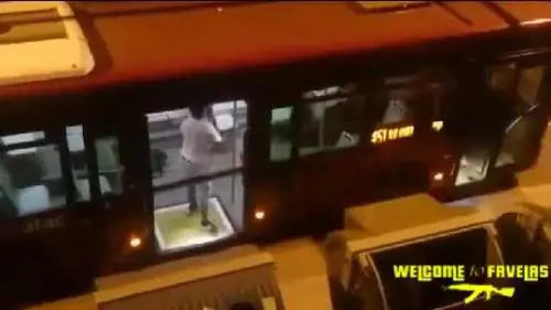 Roma, rissa nel bus tra romeni e africani