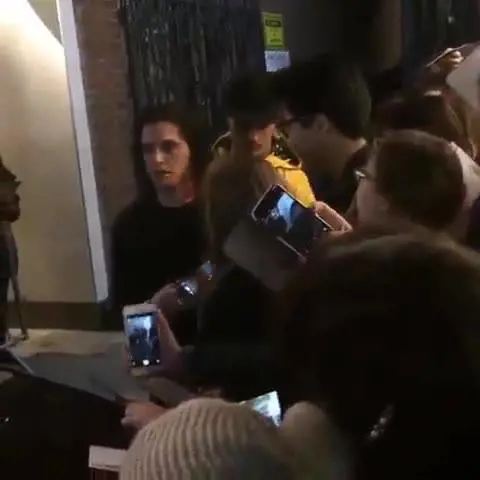 Kit Harrington (Jon Snow) si taglia la barba