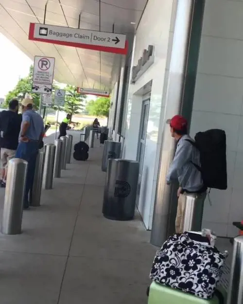 Sparatoria all'aeroporto di Dallas