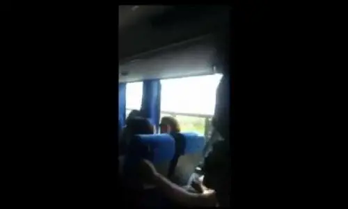 Immigrati non pagano il biglietto: rivolta dei cittadini