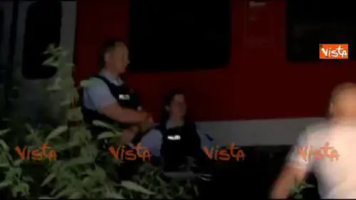 Germania, afghano colpisce a colpi d'ascia passeggeri e viene ucciso