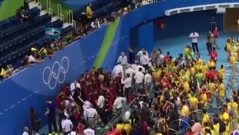 Phelps conquista l'oro ed è festa