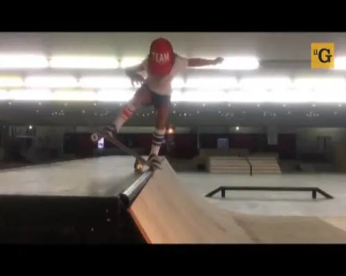 La skater di 8 anni spopola su Youtube