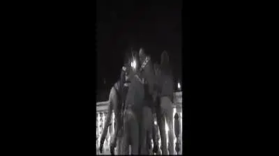Roma, tenta il suicidio ma i poliziotti lo salvano