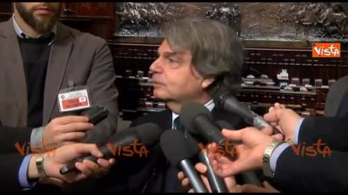 Brunetta: "Renzi stia attento: gli endorsement di Obama portano sfiga"