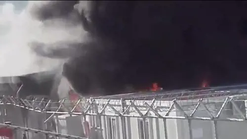 Lesbo, il campo profughi di Moria in fiamme
