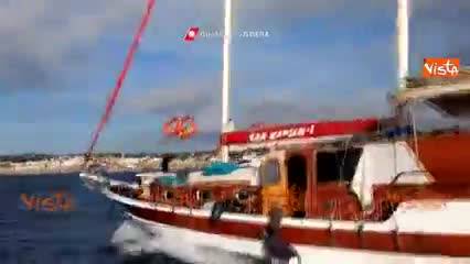 Salvati 95 migranti al largo di Santa Maria di Leuca