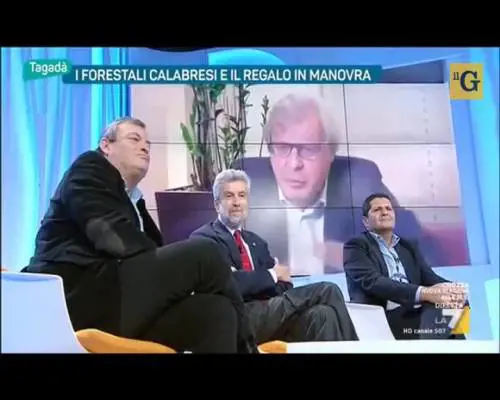 Sgarbi denuncia sprechi: "25 milioni a Fuksas, 120 per Palazzo Italia"