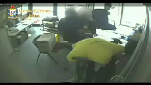 Sesso in cambio di case popolari: arrestato funzionario comunale