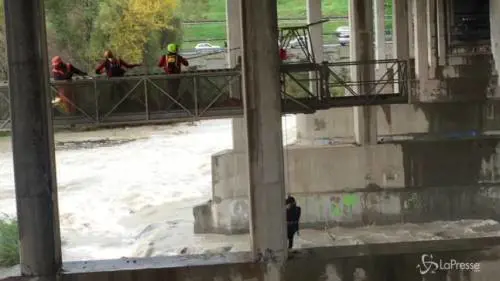 Ventimiglia, salvato uno dei due migranti caduti nel fiume