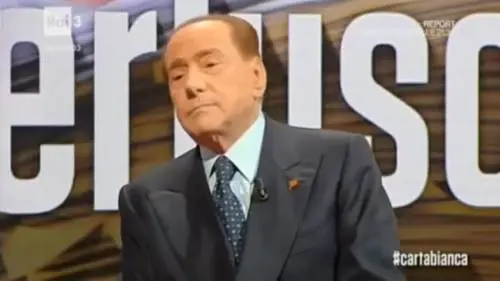 Berlusconi alla Berlinguer: "Mi faccia parlare o me ne vado"