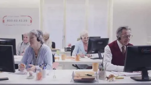 Arriva (per spot) "il call center dei call center"