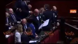 La protesta di Fratelli d'Italia alla Camera