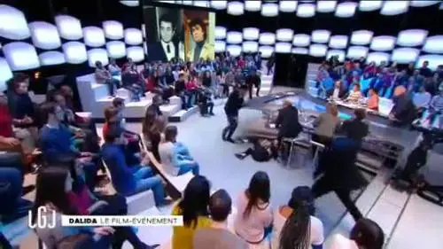 Sveva Alvisi, malore in diretta tv su Canal+