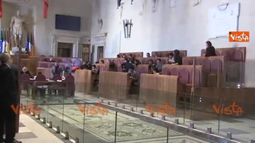 Scintille in Campidoglio, la consigliera Pd: "La Raggi ci prende in giro"