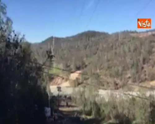 Allarme in California, la diga di Oroville viene svuotata