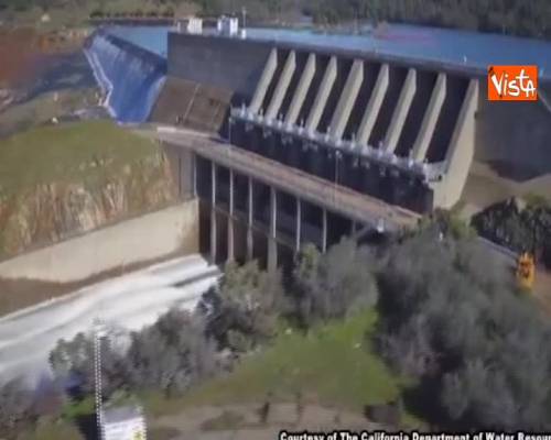 California, la diga di Oroville vista dal drone prima della falla