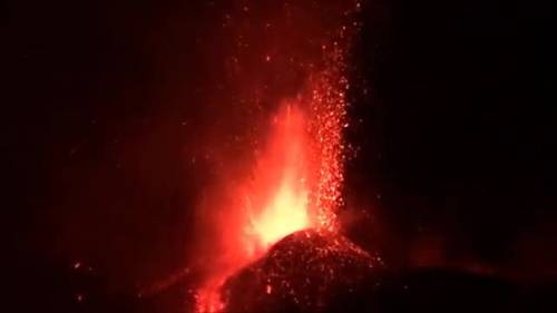 Etna in eruzione, le spettacolari immagini dalla Sicilia