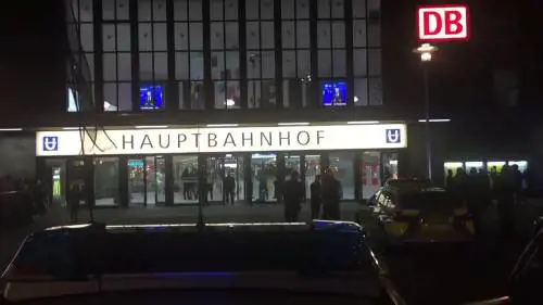 Dusseldorf, la stazione evacuata
