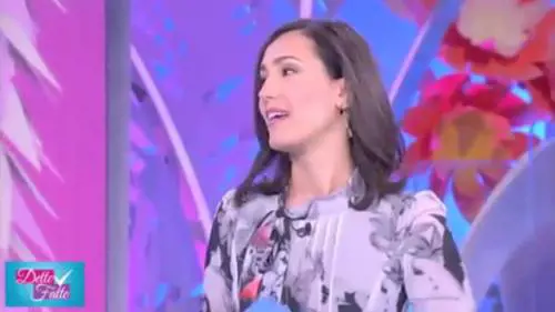 Caterina Balivo in diretta tv: "Finalmente posso dirlo, sono incinta"