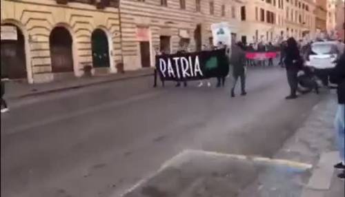 Alemanno: "10mila persone in piazza nonostante il terrorismo"