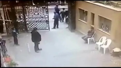 Egitto, kamikaze si fa esplodere davanti alla chiesa