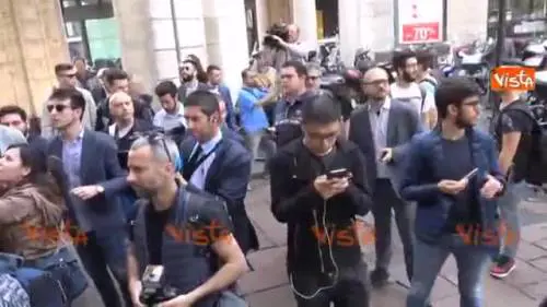 Closing Milan Mr Li arriva dal notaio su minivan