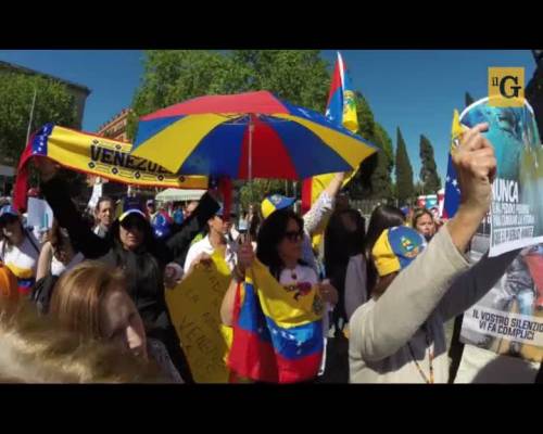 Venezuelani in piazza a Roma