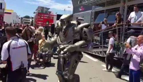 Il robot sbarca in Formula Uno e "terrorizza" il paddock