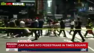 Times Square, i soccorsi dopo l'incidente