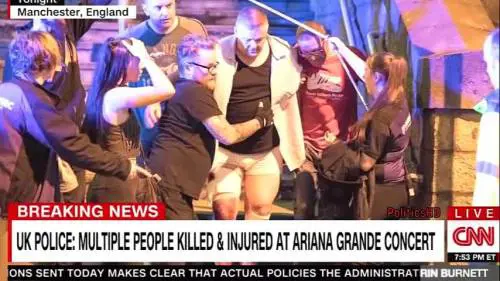 Le immagini del terrore a Manchester