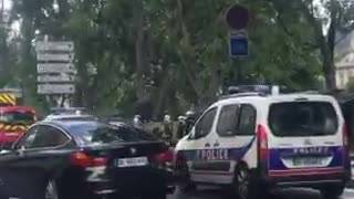 Parigi, sparatoria a Notre Dame: interviene la polizia