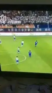 Tevez in Cina è un Paperone, ma non ne ha voglia