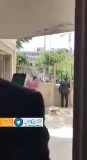 Sparatoria al parlamento iraniano: panico in strada