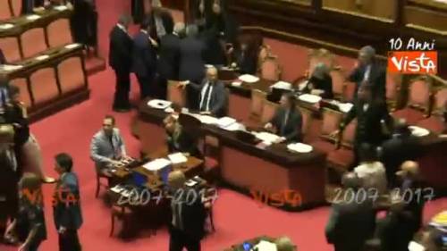 Ius Soli, Lega occupa i banchi dei ministri durante la relazione del senatore Torrisi