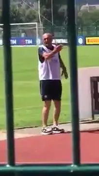 Spalletti bacchetta l'ultrà davanti a tutta la tifoseria