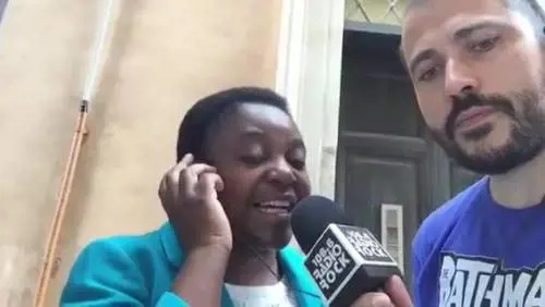 La Kyenge canta "Alba Chiara" di Vasco per lo ius soli 