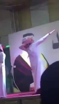 Cantante saudita balla la "dab" e viene arrestato