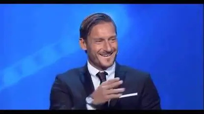 Champions League, Totti estrae il Barcellona contro la Juve e ride