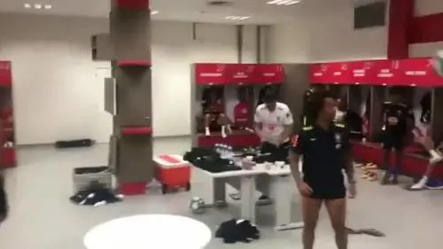 Il Brasile gioca a calcio... ping pong