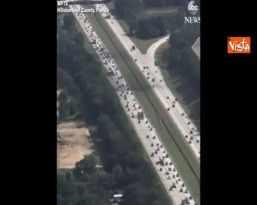 Florida, auto che cercano di fuggire dall'uragano Irma