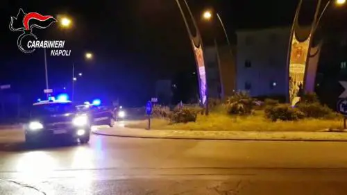 Chat erotica con una donna, tentano di ammazzarlo: i rilievi dei carabinieri