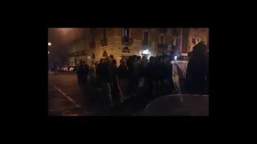 L'assalto dei centri sociali al presidio di Casapound: esplode la tensione al Vasto