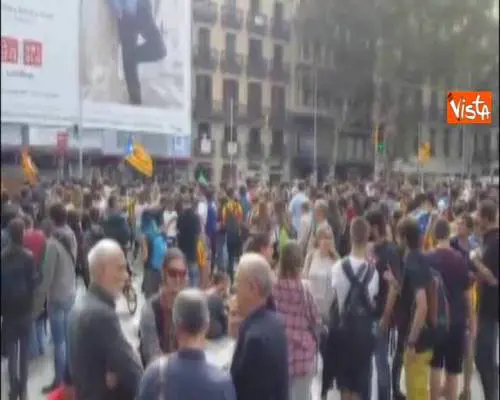 Catalogna, il giorno dopo il referendum studenti occupano scuole e atenei
